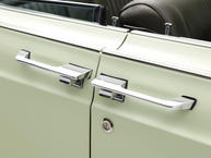 The Classic Motor Company - 1967 Lincoln Continental 7Y86G806920 - Cameo Green - Studio